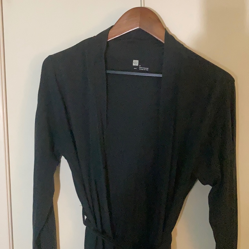 Woman’s Gap Black Belted Sm Bathrobe